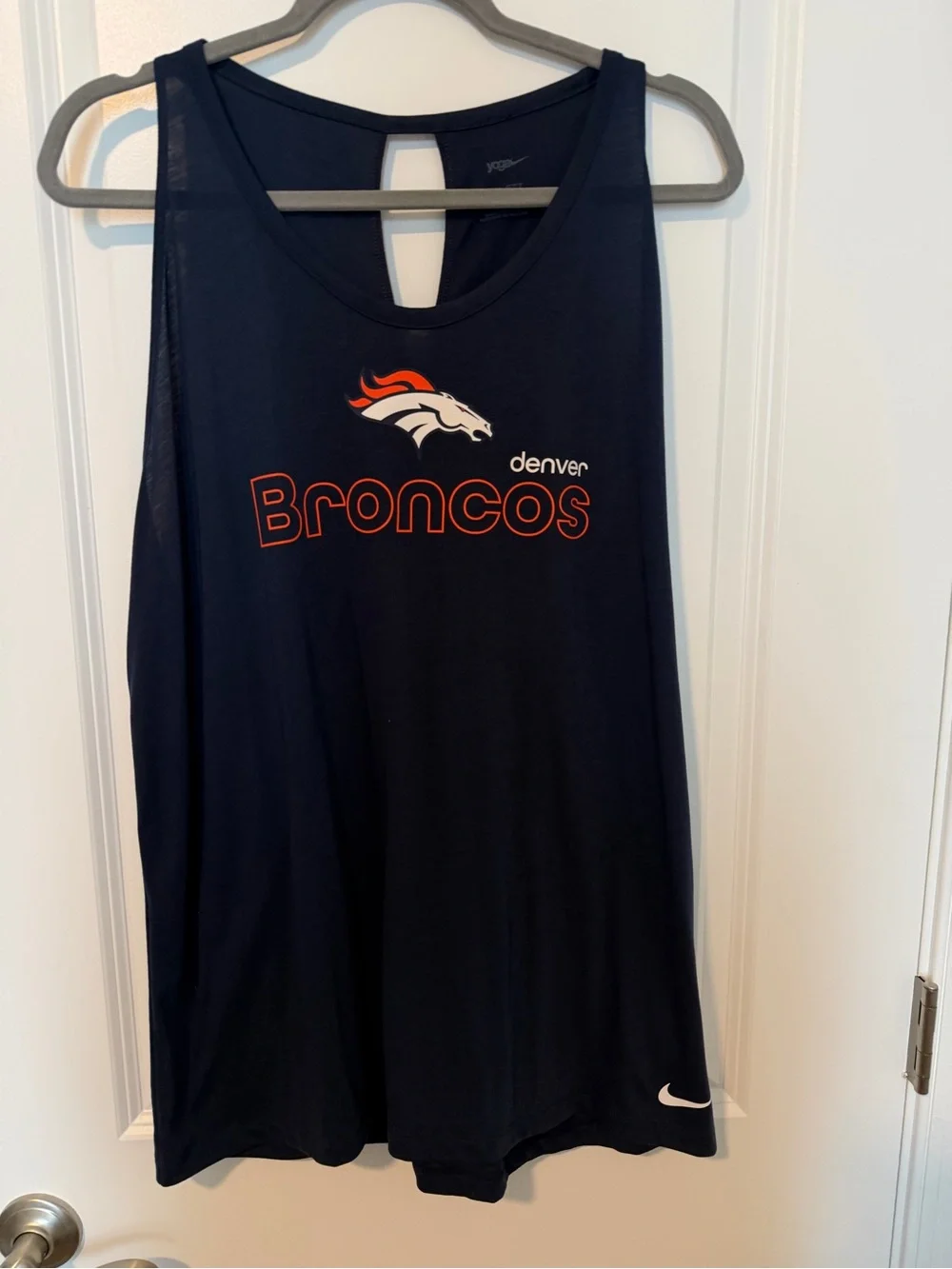 EUC Denver Broncos Nike Women's Open-Back Crisscross Dri-FIT Tank Top - XXL